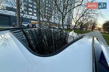 Позашляховик / Кросовер Maserati Levante 2016 в 