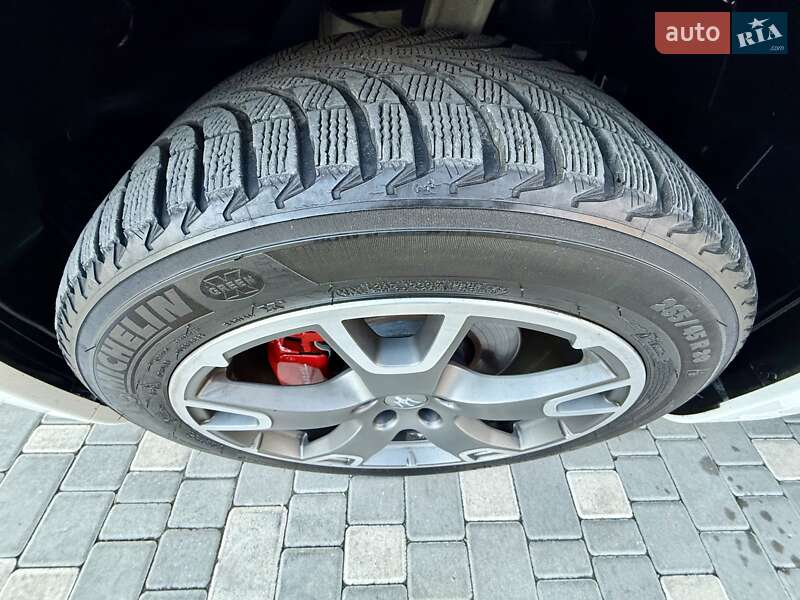 Внедорожник / Кроссовер Maserati Levante 2016 в Одессе