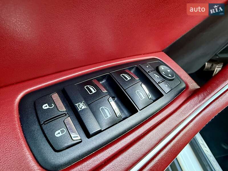 Внедорожник / Кроссовер Maserati Levante 2016 в Одессе