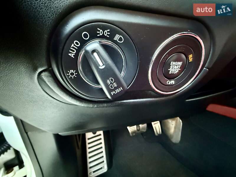 Внедорожник / Кроссовер Maserati Levante 2016 в Одессе