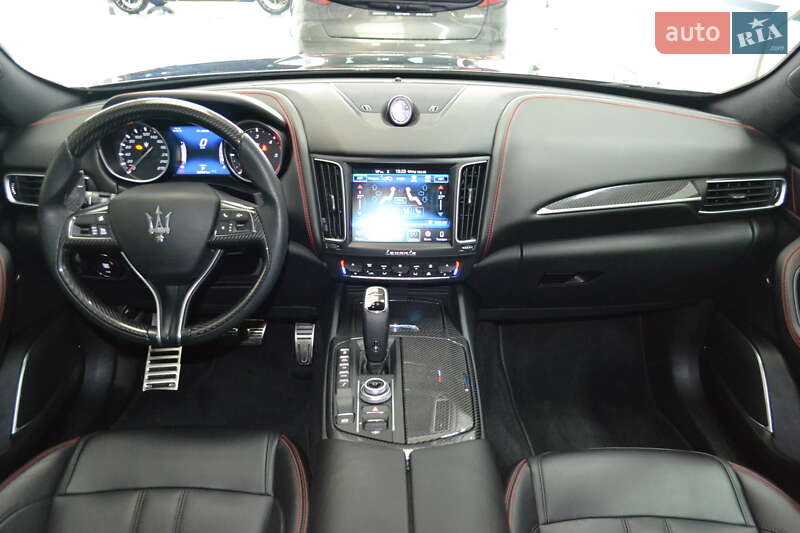 Позашляховик / Кросовер Maserati Levante 2018 в Києві фото 22 Позашляховик / Кросовер Maserati Levante 2018 в Києві