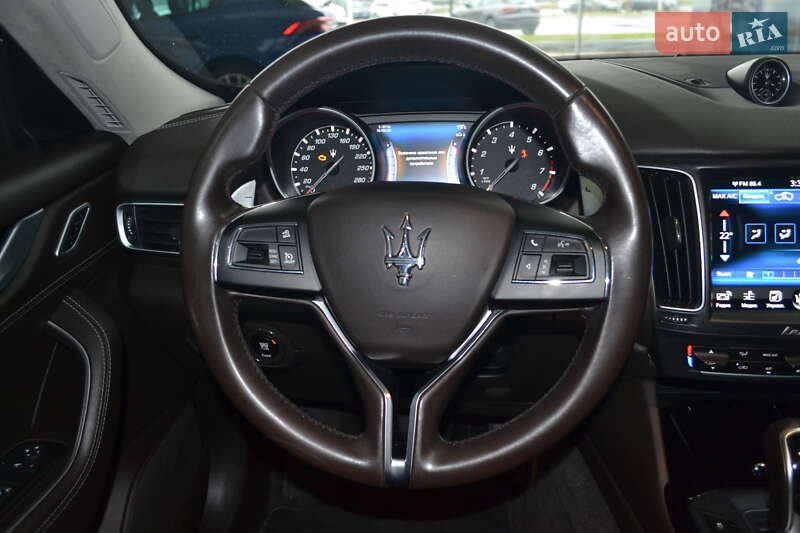 Позашляховик / Кросовер Maserati Levante 2017 в Києві