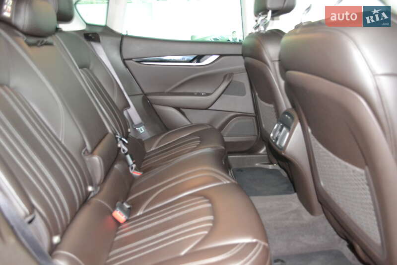 Позашляховик / Кросовер Maserati Levante 2017 в Києві