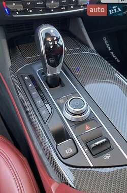 Внедорожник / Кроссовер Maserati Levante 2017 в 