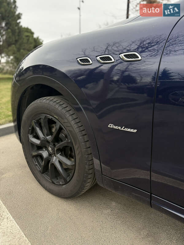 Позашляховик / Кросовер Maserati Levante 2018 в Дніпрі