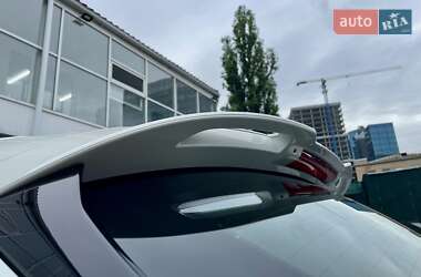 Позашляховик / Кросовер Maserati Levante 2022 в 