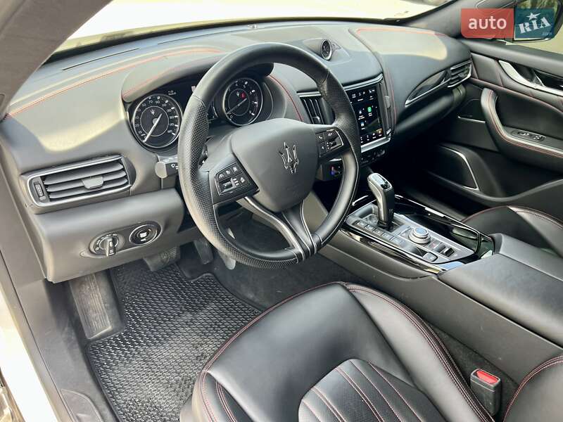 Позашляховик / Кросовер Maserati Levante 2021 в Києві фото 36 Позашляховик / Кросовер Maserati Levante 2021 в Києві