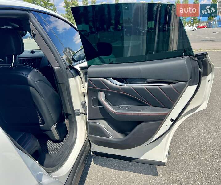 Позашляховик / Кросовер Maserati Levante 2021 в Києві фото 61 Позашляховик / Кросовер Maserati Levante 2021 в Києві