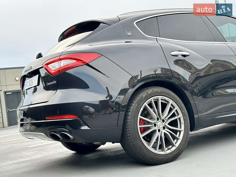 Позашляховик / Кросовер Maserati Levante 2019 в Києві