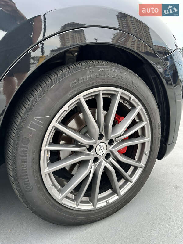 Позашляховик / Кросовер Maserati Levante 2019 в Києві