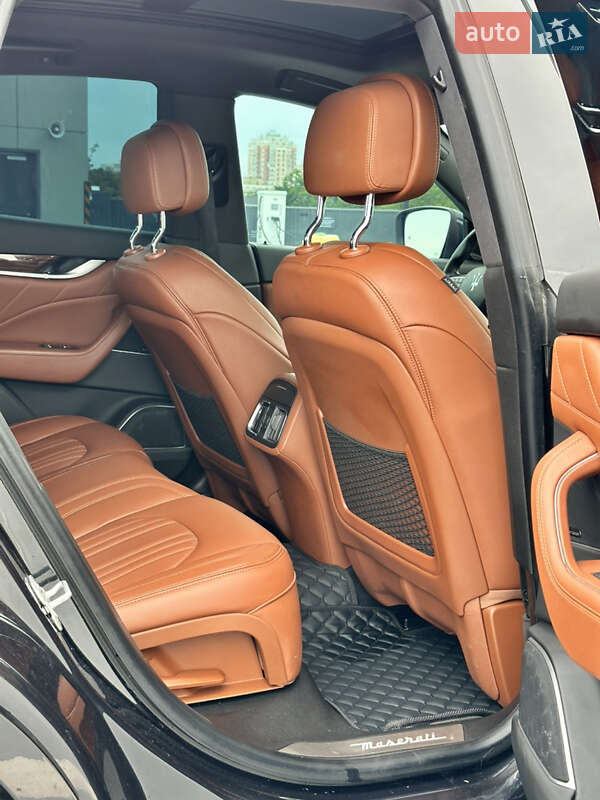 Позашляховик / Кросовер Maserati Levante 2019 в Києві