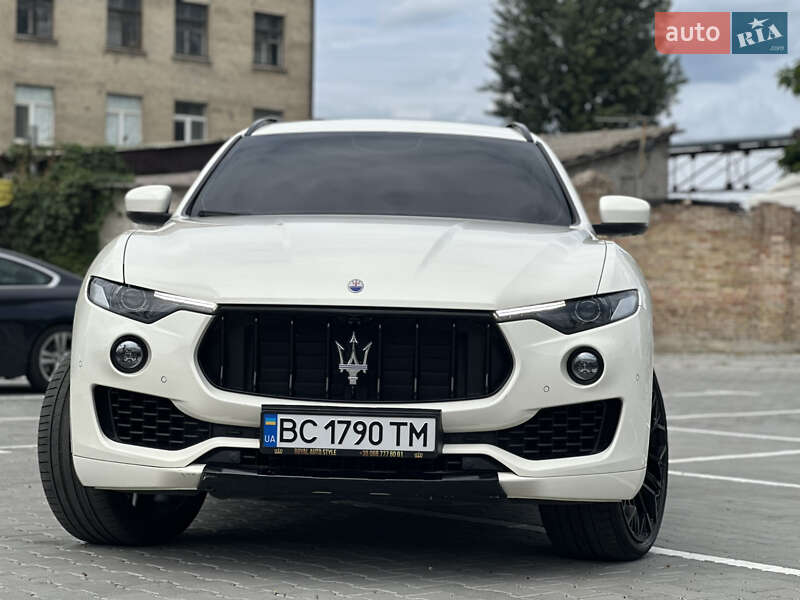 Внедорожник / Кроссовер Maserati Levante 2018 в 