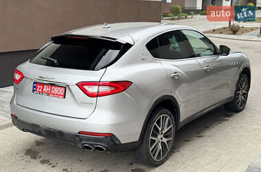 Позашляховик / Кросовер Maserati Levante 2017 в Львові