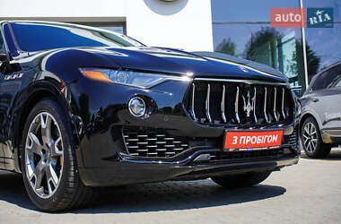 Позашляховик / Кросовер Maserati Levante 2018 в Житомирі