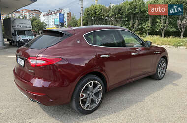 Внедорожник / Кроссовер Maserati Levante 2016 в 