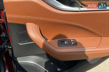 Внедорожник / Кроссовер Maserati Levante 2016 в 