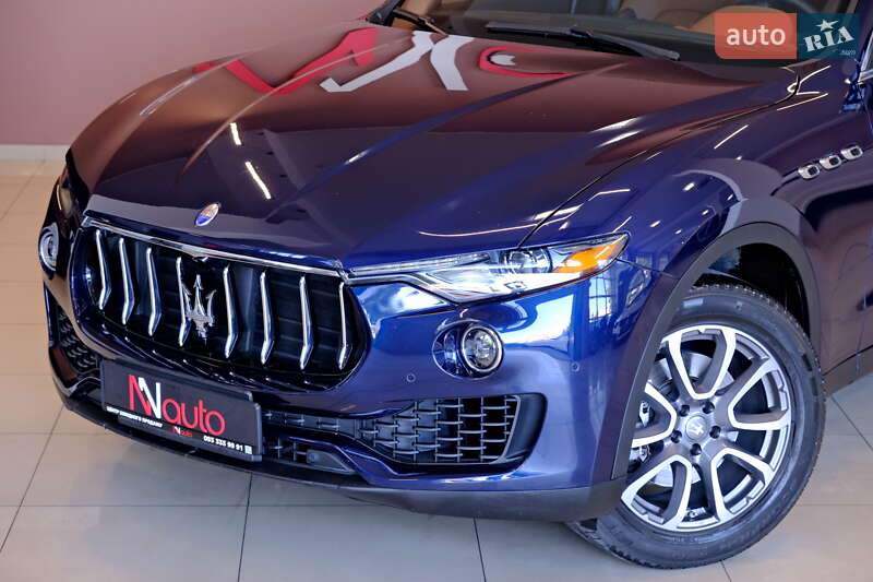 Внедорожник / Кроссовер Maserati Levante 2017 в Одессе