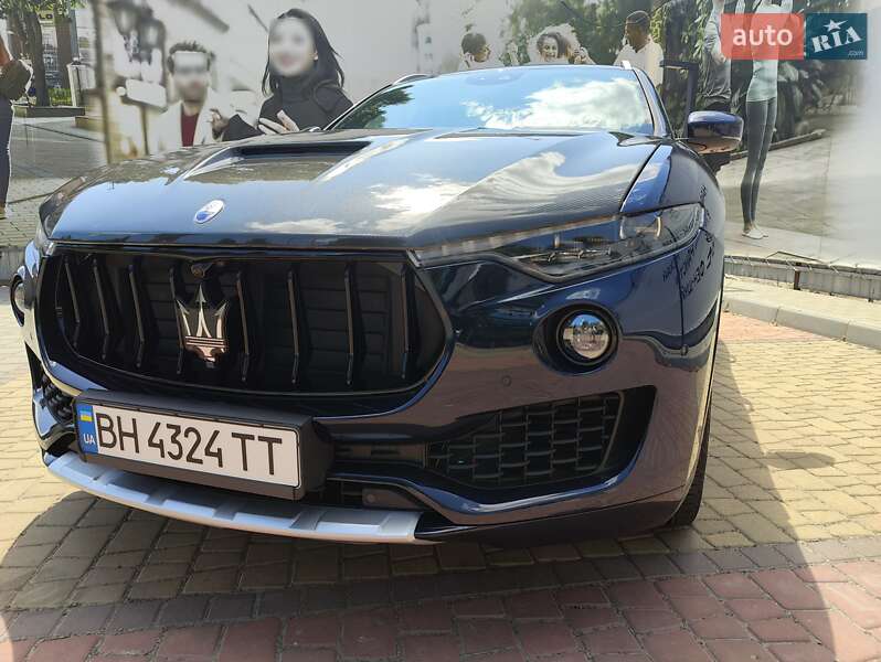 Внедорожник / Кроссовер Maserati Levante 2019 в Одессе