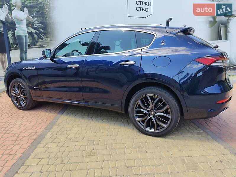 Внедорожник / Кроссовер Maserati Levante 2019 в Одессе