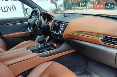 Внедорожник / Кроссовер Maserati Levante 2019 в Одессе