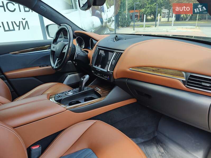Внедорожник / Кроссовер Maserati Levante 2019 в Одессе
