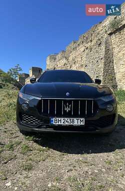 Внедорожник / Кроссовер Maserati Levante 2018 в Белгороде-Днестровском