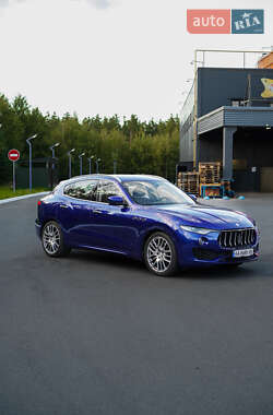 Внедорожник / Кроссовер Maserati Levante 2016 в 