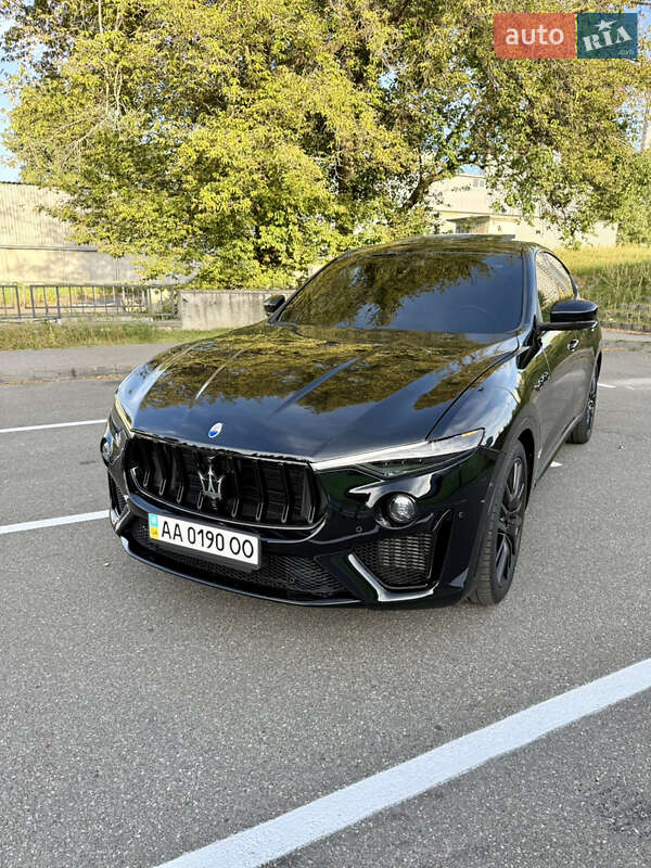 Позашляховик / Кросовер Maserati Levante 2020 в Києві