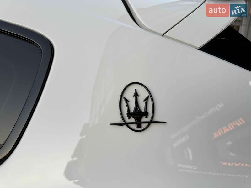 Внедорожник / Кроссовер Maserati Levante 2018 в Львове