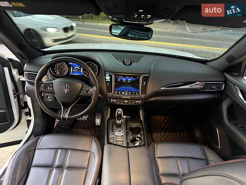 Внедорожник / Кроссовер Maserati Levante 2018 в Львове