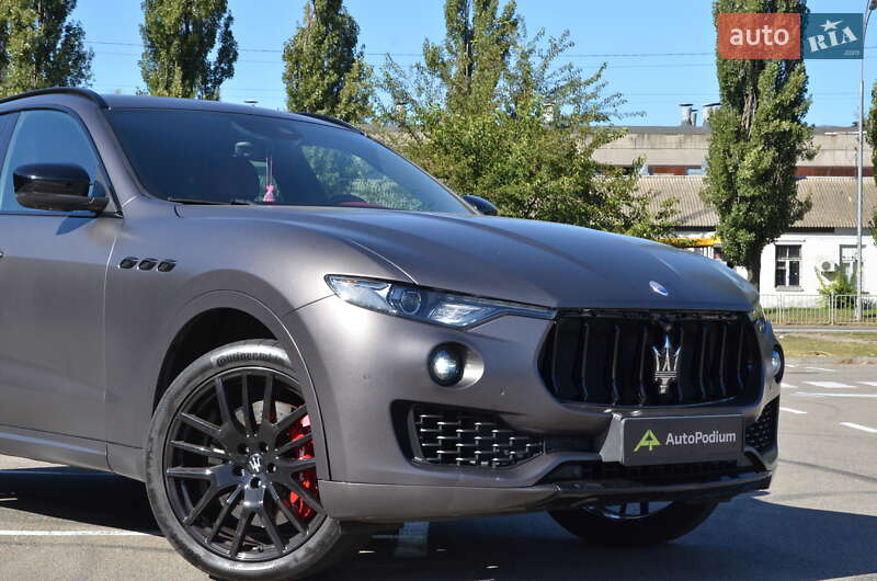 Позашляховик / Кросовер Maserati Levante 2017 в Києві
