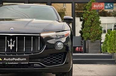 Внедорожник / Кроссовер Maserati Levante 2018 в 