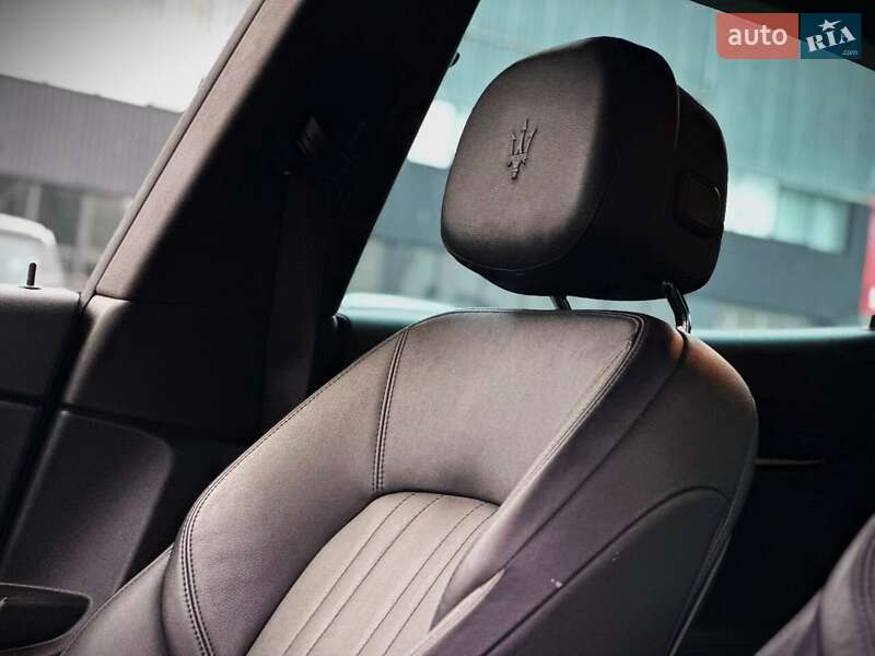 Позашляховик / Кросовер Maserati Levante 2018 в Києві фото 30 Позашляховик / Кросовер Maserati Levante 2018 в Києві