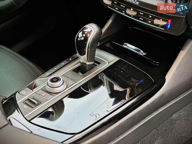 Позашляховик / Кросовер Maserati Levante 2018 в Києві фото 40 Позашляховик / Кросовер Maserati Levante 2018 в Києві