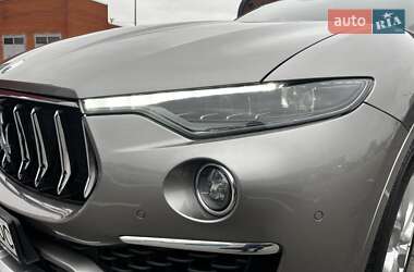 Внедорожник / Кроссовер Maserati Levante 2019 в 