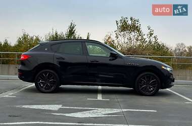 Внедорожник / Кроссовер Maserati Levante 2018 в  фото 17 Внедорожник / Кроссовер Maserati Levante 2018 в