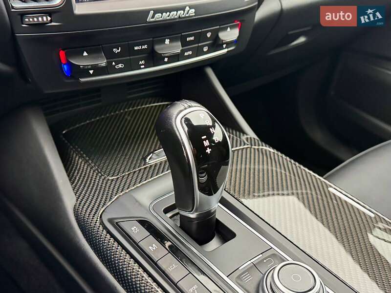 Внедорожник / Кроссовер Maserati Levante 2018 в Киеве фото 49 Внедорожник / Кроссовер Maserati Levante 2018 в Киеве