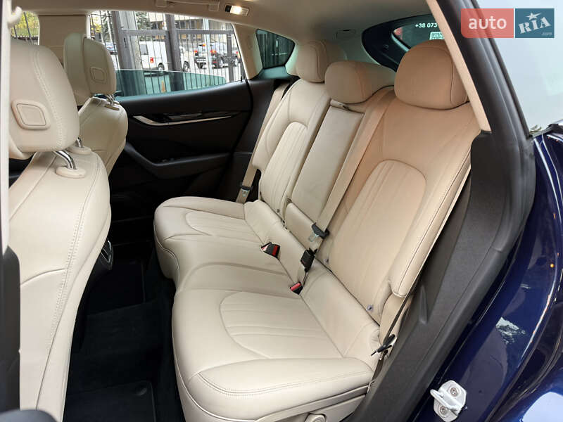 Внедорожник / Кроссовер Maserati Levante 2018 в Киеве