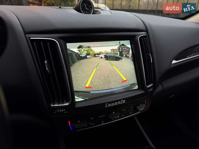 Внедорожник / Кроссовер Maserati Levante 2018 в Киеве