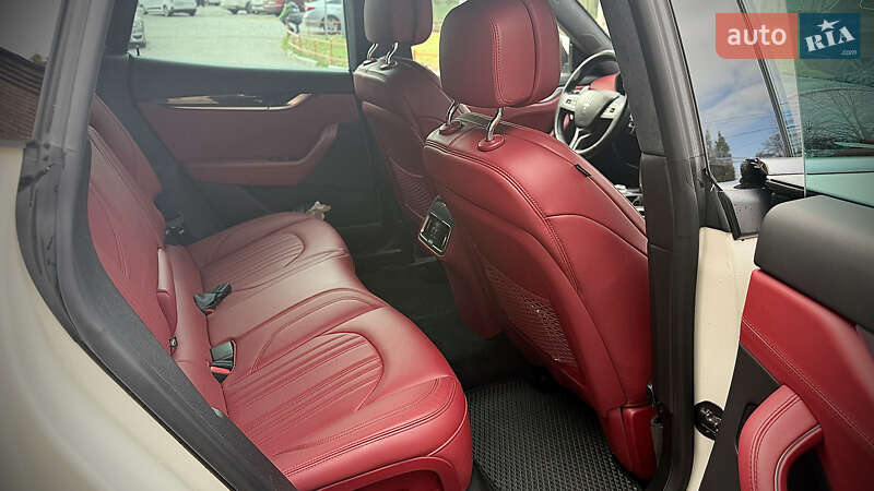 Позашляховик / Кросовер Maserati Levante 2018 в Києві фото 11 Позашляховик / Кросовер Maserati Levante 2018 в Києві