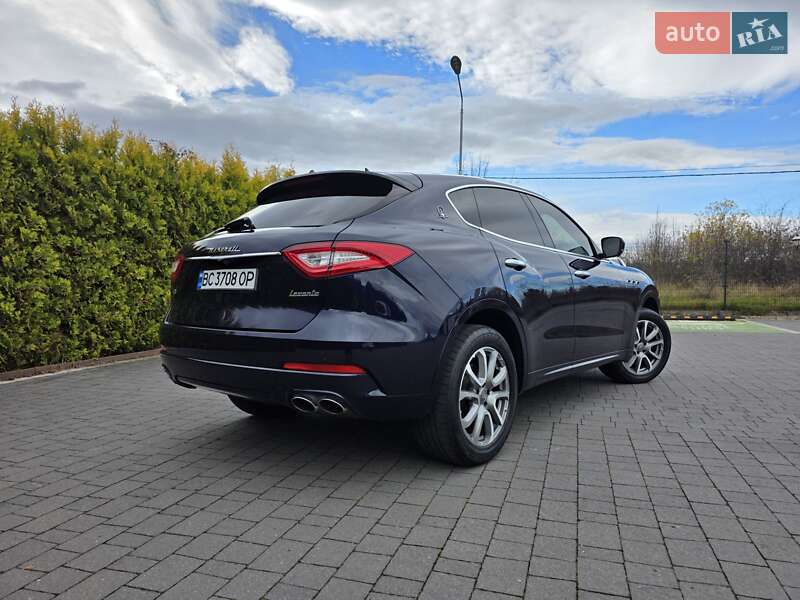 Позашляховик / Кросовер Maserati Levante 2018 в Львові