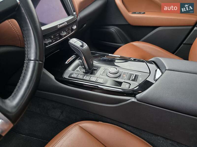 Позашляховик / Кросовер Maserati Levante 2018 в Львові