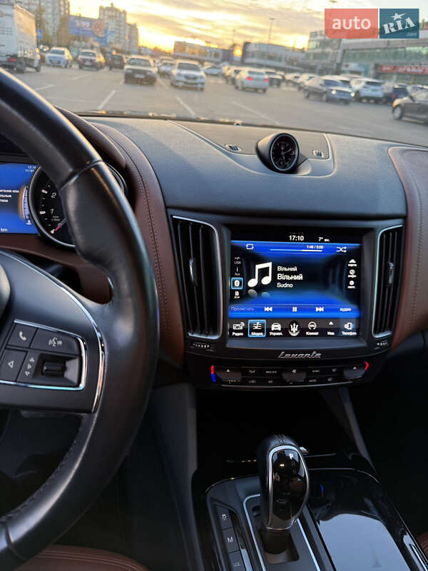 Внедорожник / Кроссовер Maserati Levante 2018 в Киеве