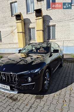 Внедорожник / Кроссовер Maserati Levante 2019 в Запорожье