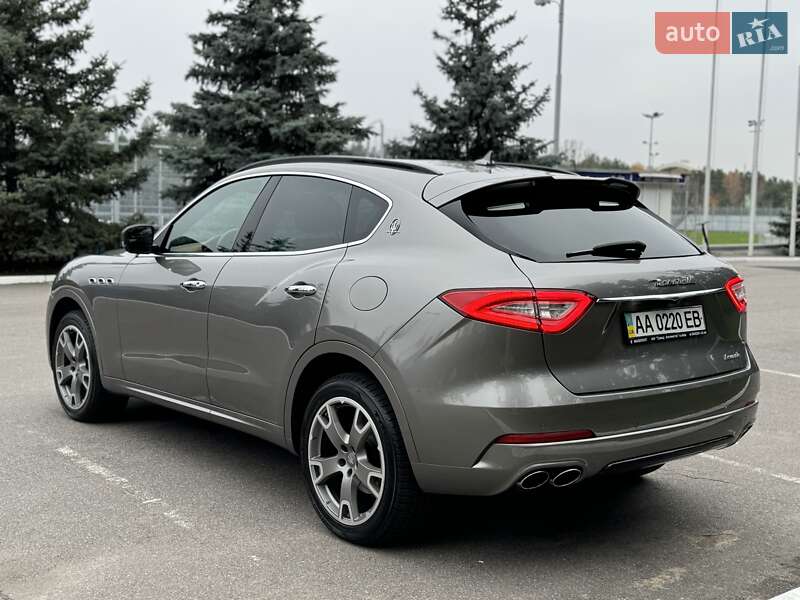 Позашляховик / Кросовер Maserati Levante 2017 в Києві