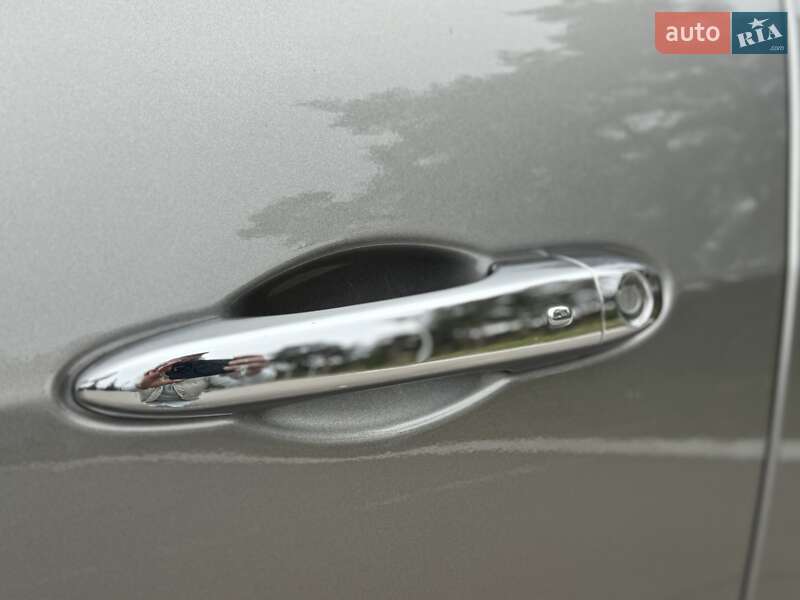 Позашляховик / Кросовер Maserati Levante 2017 в Києві