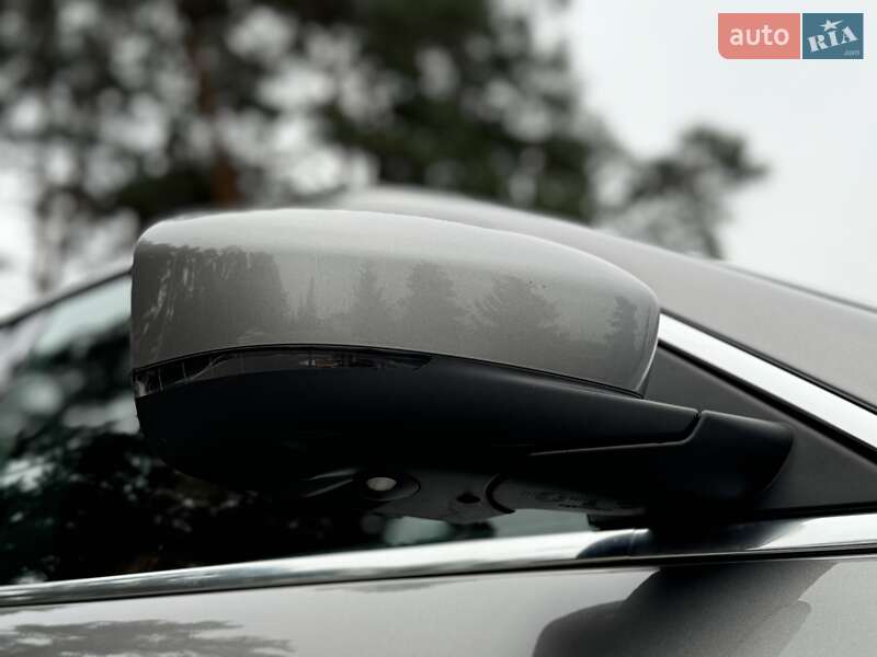 Позашляховик / Кросовер Maserati Levante 2017 в Києві