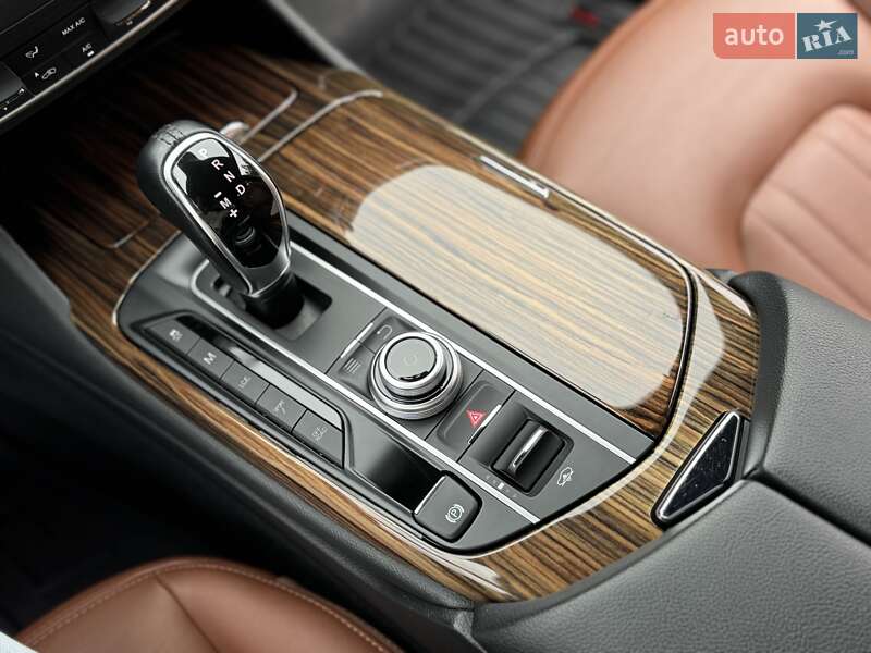 Позашляховик / Кросовер Maserati Levante 2017 в Києві