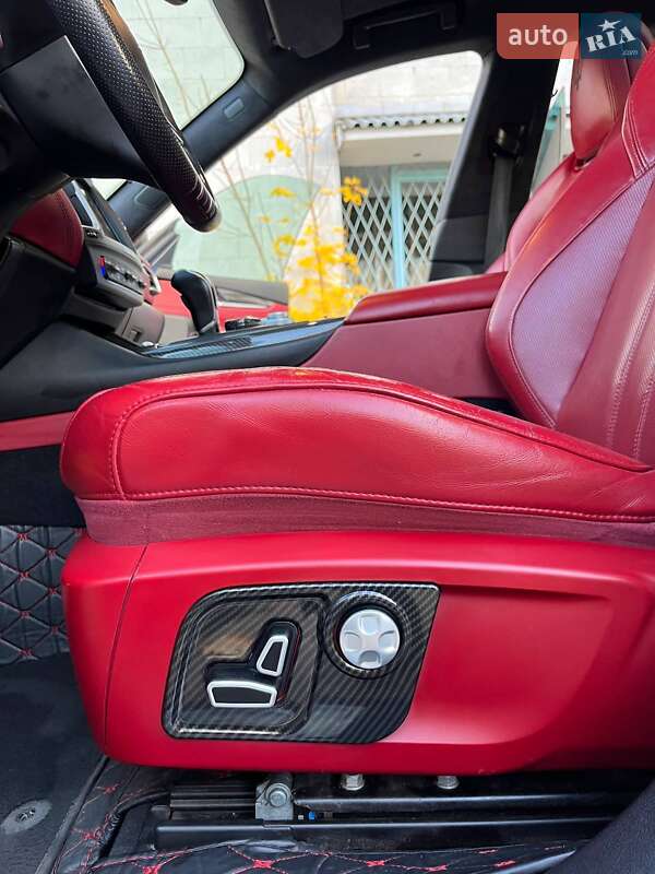 Позашляховик / Кросовер Maserati Levante 2016 в Києві