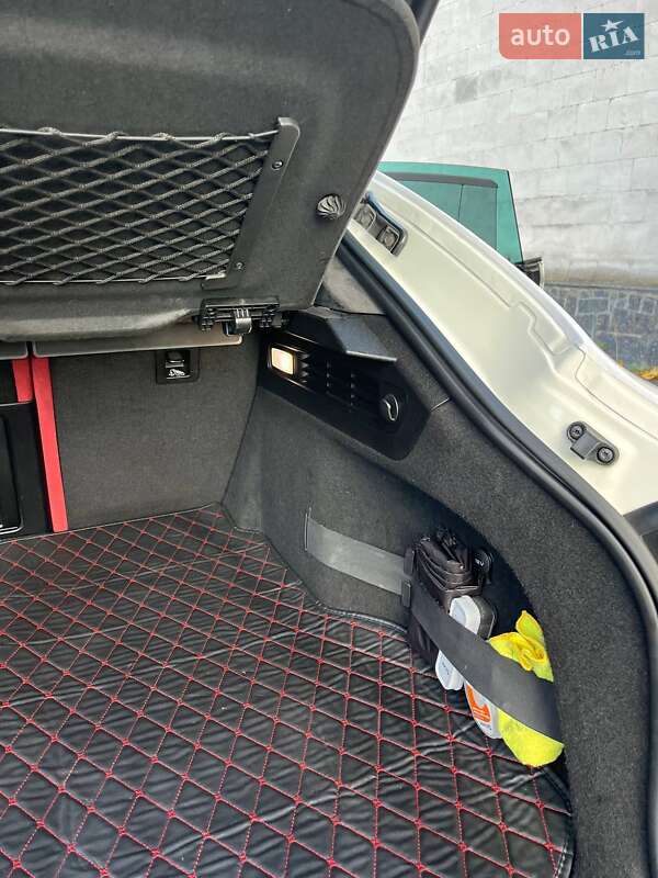 Позашляховик / Кросовер Maserati Levante 2016 в Києві